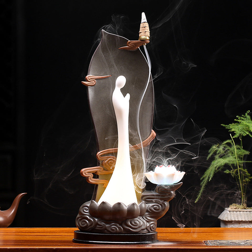 Creative Tea Pet Backflow Fragrance Home Boutique HomeProduct Details:
 
 Material: purple sand
 
 Color classification: 


 1 style: Jinglian Tianxiang LED backflow incense ornaments USB plug
 
 2 styles: Jinglian TianCreative Tea Pet Backflow Fragrance Home Boutique Home