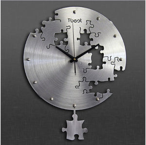 16 Inch Circilar Creative Wall Clock Art Wall Watch Modern Design LiviSeries: Metal Size: 38*50CM 
Mirror Material: NO 
Shell Material: Aluminium Alloy 
Suitable: Living Room, Dining Room, Bedroom 
Note: it is not include the battery, 16 Inch Circilar Creative Wall Clock Art Wall Watch Modern Design Living Room