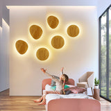 Log Art Wall LampItem No.: MYB083
 
 Light source type: led light
 
 Voltage: AC220 (V)
 
 Shade material: wood
 
 Lamp holder specifications: LED light source
 
 Dimensions: D250 (mLog Art Wall Lamp