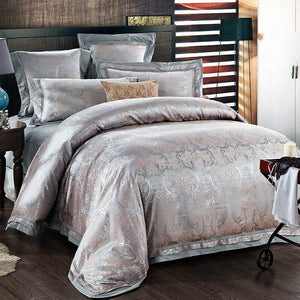 Four-piece Set Of Home Textiles And BeddingProduct information
 
 Bedding fabric: Tencel cotton satin jacquard
 
 Printing and dyeing process: reactive printing and dyeing
 
 Weaving process: satin
 
 The mai-piece Set