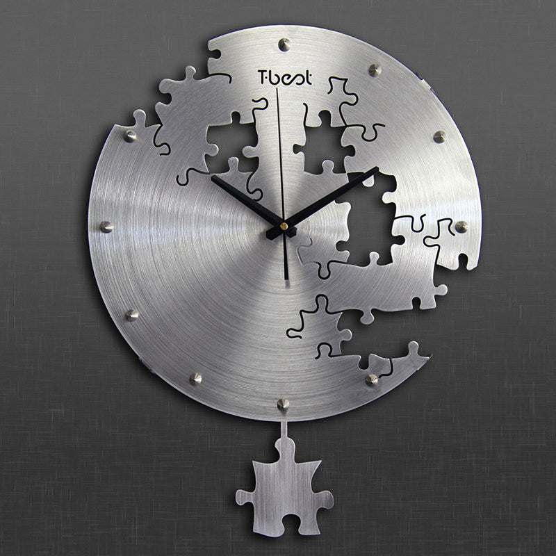 16 Inch Circilar Creative Wall Clock Art Wall Watch Modern Design LiviSeries: Metal Size: 38*50CM 
Mirror Material: NO 
Shell Material: Aluminium Alloy 
Suitable: Living Room, Dining Room, Bedroom 
Note: it is not include the battery, 16 Inch Circilar Creative Wall Clock Art Wall Watch Modern Design Living Room